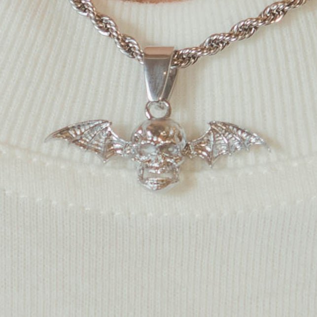 Haunted Skull Wing Pendant - White Gold - Cernucci